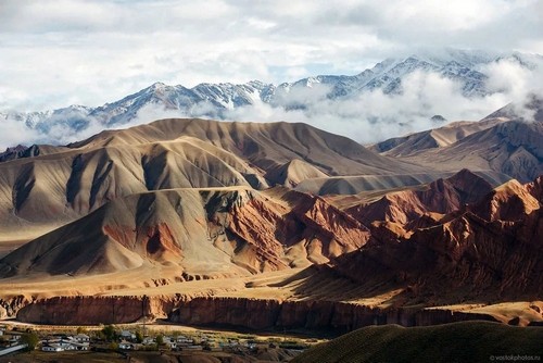 Sanat Travel - Uzbekistan Group and Private tours 2020/2021 - Pamir Highway in 7 days - www.sanattravel.com